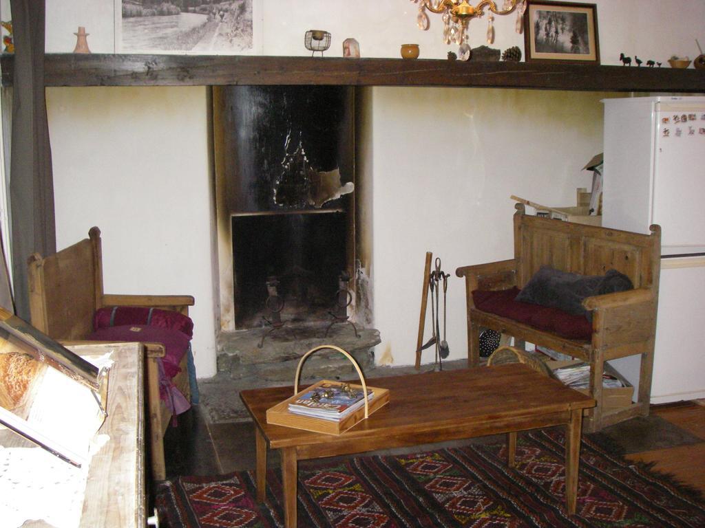 La Maison Bleue La Cabanasse Экстерьер фото